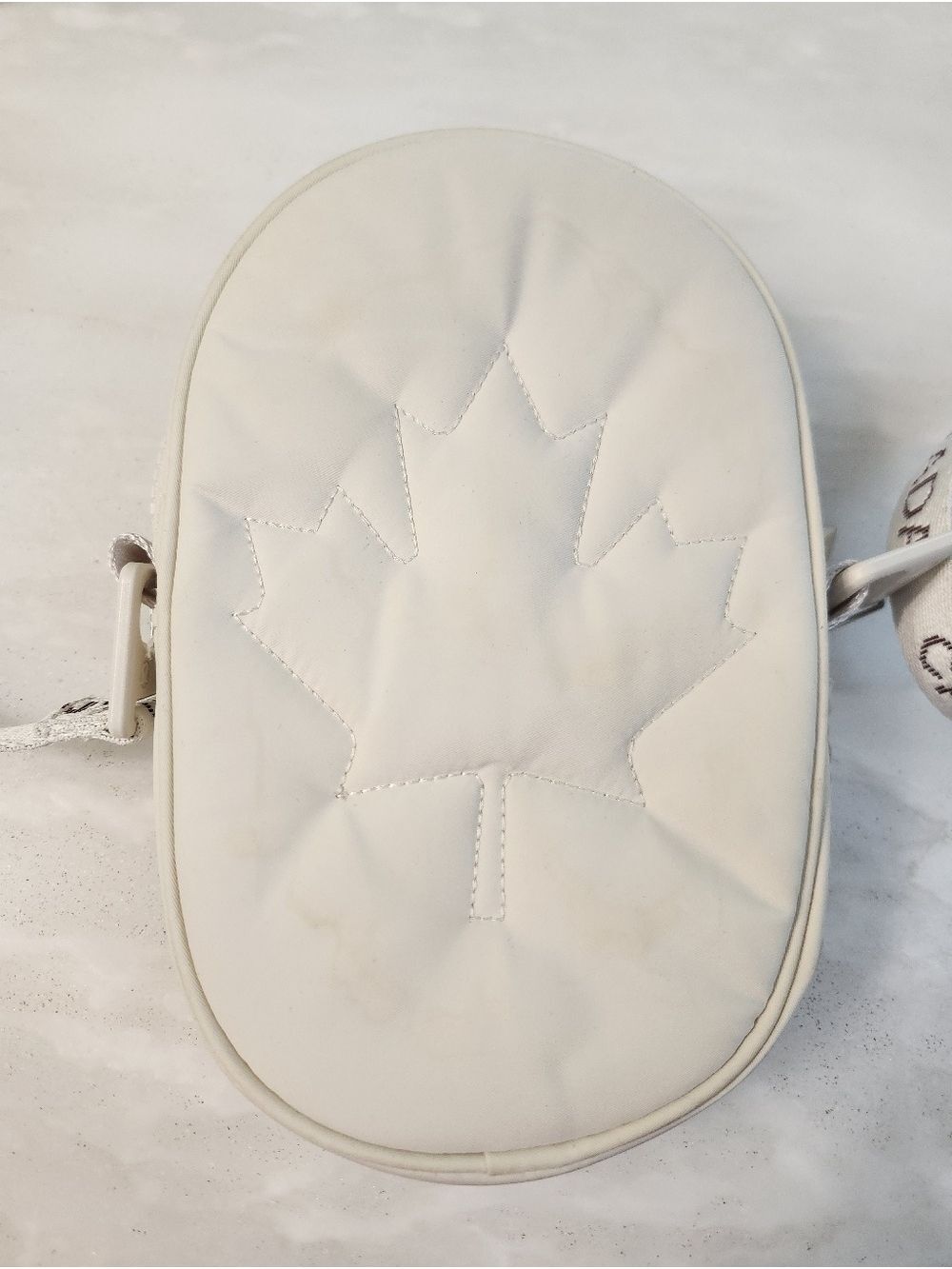 Lululemon Team  Canada Olympic Legacy Crossbody Bag - Picture 9 of 11